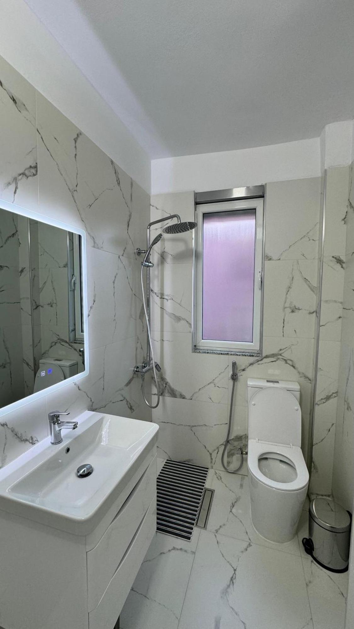 Charming Comfort Apartment Tirana Exterior foto